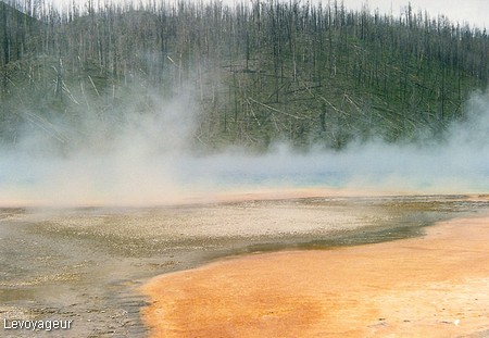 Photo - Wyoming - Le parc de Yellowstone - Lave en fusion