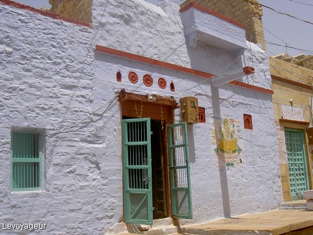 Photo - Jaisalmer - Maison de jeunes mariés décorée de peintures rituelles