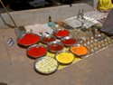 Photo - Orchha - Le marché - Poudre de tikka servant à différentes préparations