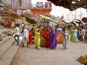 Photo - Varanasi ( Bénarès )- Ville sainte - Jeune mariée au bord du gange