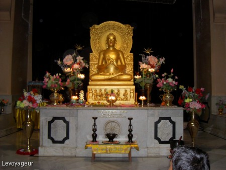 Photo - Sarnath - Haut lieu du Bouddhisme