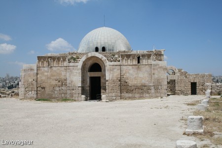 Photo - Détail des ruines de la citadelle  devant la mosqué Omeyyade
