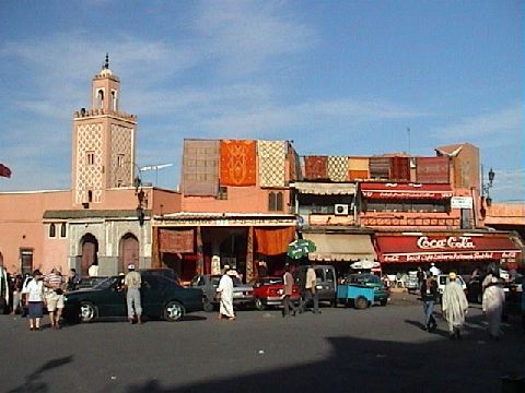 Photo - Marrakech - Place Jemaa El Fna - Mosquée Quessabine