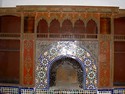 Photo - Marrakech - Palais Bahia - Cheminée d'une chambre décorée de faïences de Tétouan