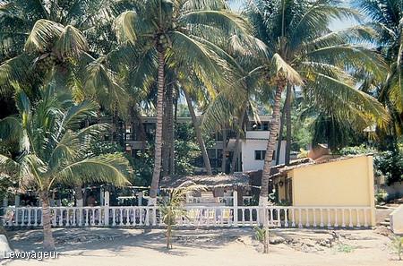 Photo - Puerto Escondido ( Côte pacifique)- Petit hôtel face à la mer