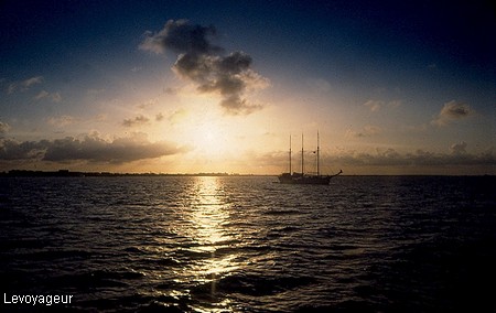 Photo - Coucher de soleil sur la mer des Caraïbes