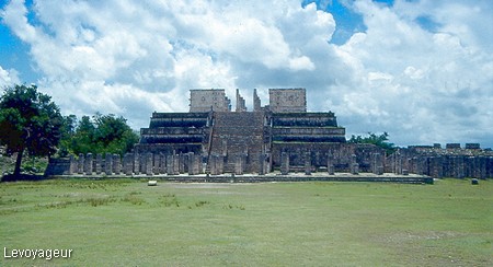 Photo - Yucatan - Chichen Itza - Le temple des guerriers Jaguar
