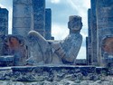 Photo - Yucatan -Chichen Itza - Le Chac Mool- Sculpture d'origine Toltèque