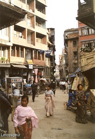 Photo - Katmandou - Rue animée du centre