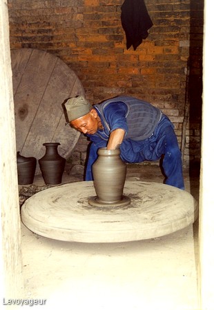 Photo - Bhaktapur - Travail artisanal de la poterie