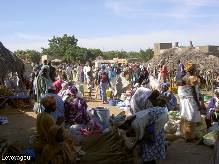 Photo - Marché Sénégalais haut en couleurs