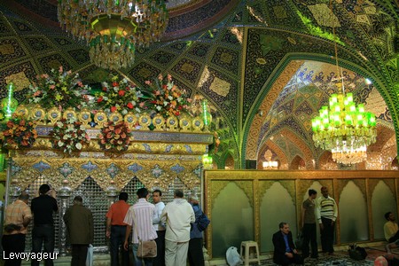 Photo - L'intérieur de la Mosquée Sayda Rouqayya
