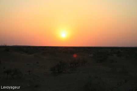Photo - Coucher de soleil dans le désert Syrien