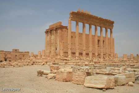 Photo - La façade postérieure du temple de Bel