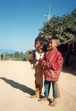 Photo - Enfants d'un village Akha