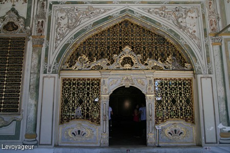 Photo - Portique extérieur du  Divan Kubbealti - Palais de Topkapi