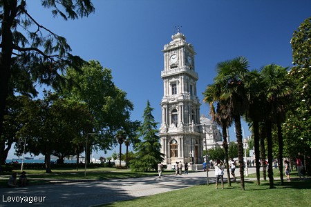 Photo - La tour de l'Horloge de Dolmabahçe