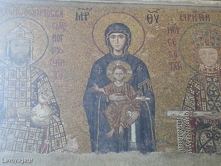Photo - Mosaïque de Sainte- Sophie  - Alexis Comnène, la Vierge Marie, l'impératrice Irène