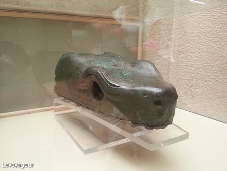 Photo - Fragment de la colonne serpentine - Musée archéologique d'Istanbul