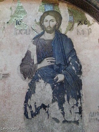Photo - Le Christ dans une mosaique du Narthex intérieur