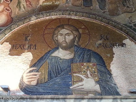 Photo - Mosaique du XIe siècle  - Le Christ Pantokrator - dôme sud de  l'ésonarthex.